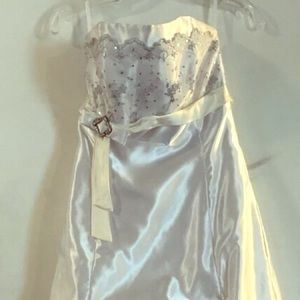 Jessica Mclintock White Gown